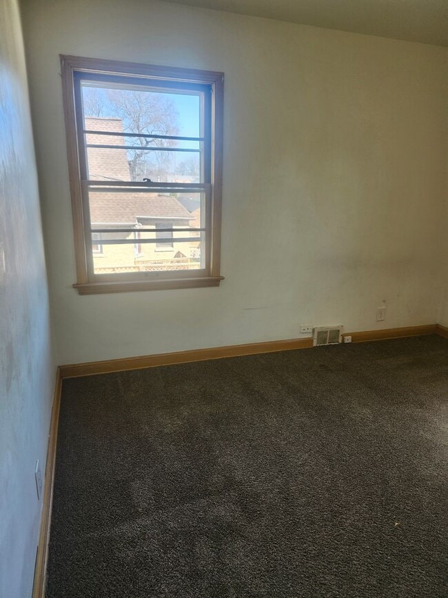 Building Photo - 3212 N 54th St