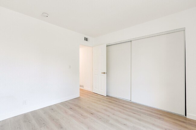 Building Photo - Renovated 3-Bedroom with Private Courtyard – Move-In Ready!