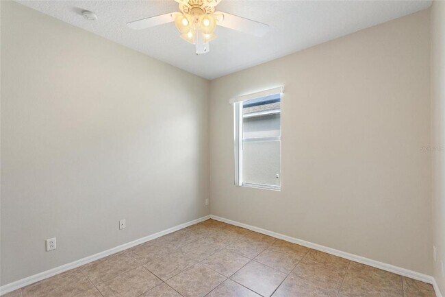 Building Photo - 326 Cotswold Cir