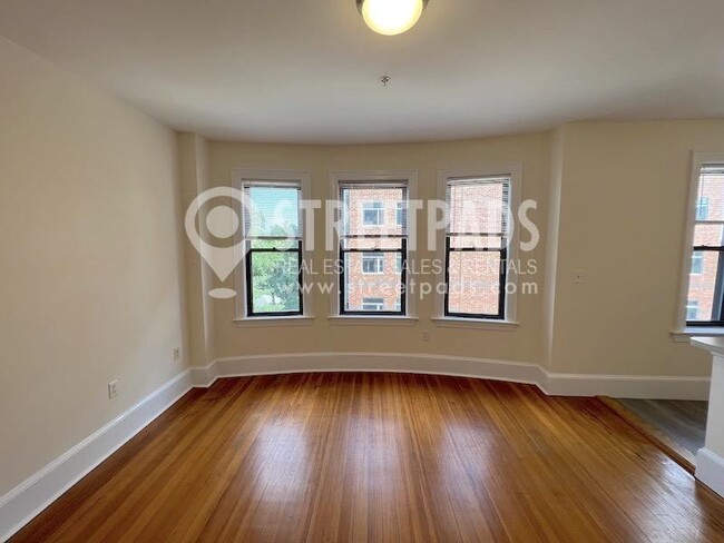Building Photo - 2 bedroom in Cambridge MA 02139
