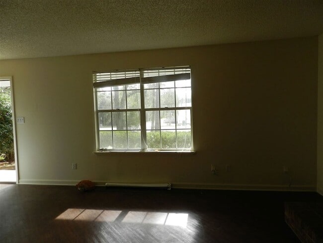 Building Photo - 1516 W Tharpe St