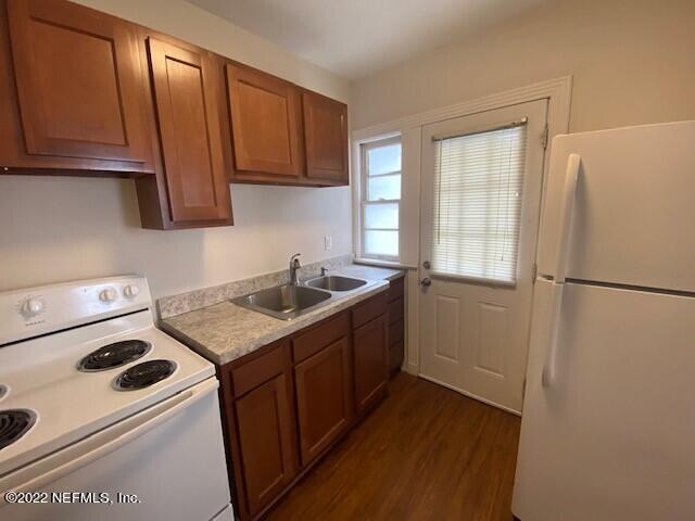 Building Photo - 1641 Larue Ave