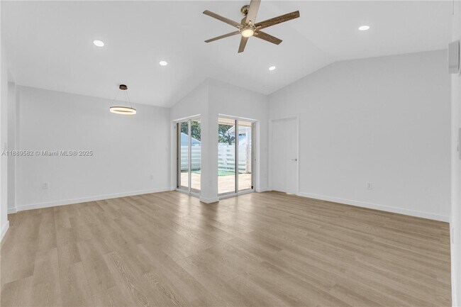 Building Photo - 13737 SW 147th Cir Ln
