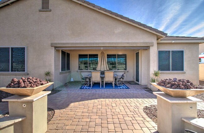 Building Photo - 5316 N 186th Dr