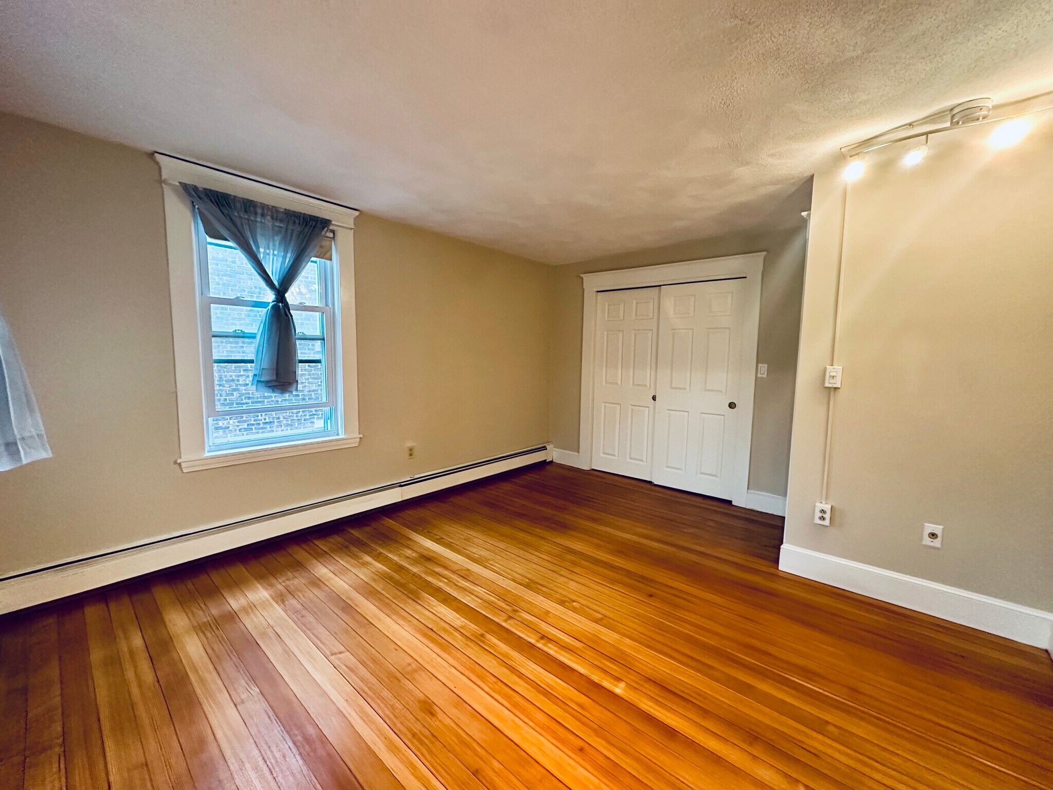 Building Photo - 39 South St