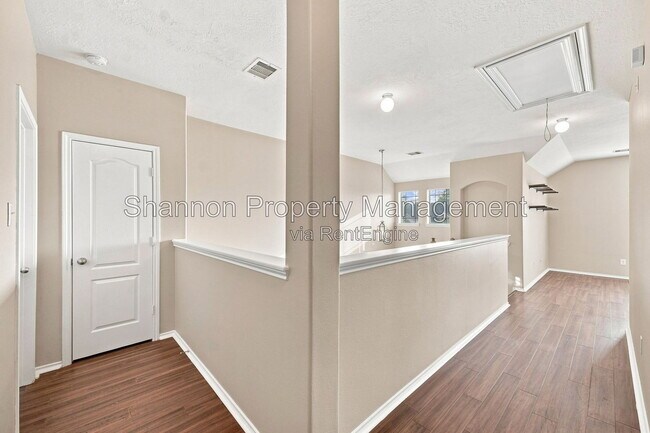 Building Photo - 18810 Lantern Cove Ln
