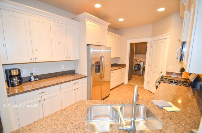 Building Photo - 3293 Bengal Blvd