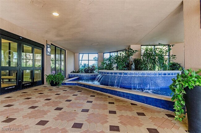 Building Photo - 850 S Collier Blvd