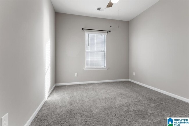 Building Photo - 848 Ridgeway Ave