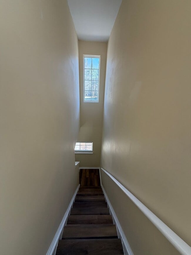 Building Photo - Exclusively Offered by Muse Realty Rentals, LLC