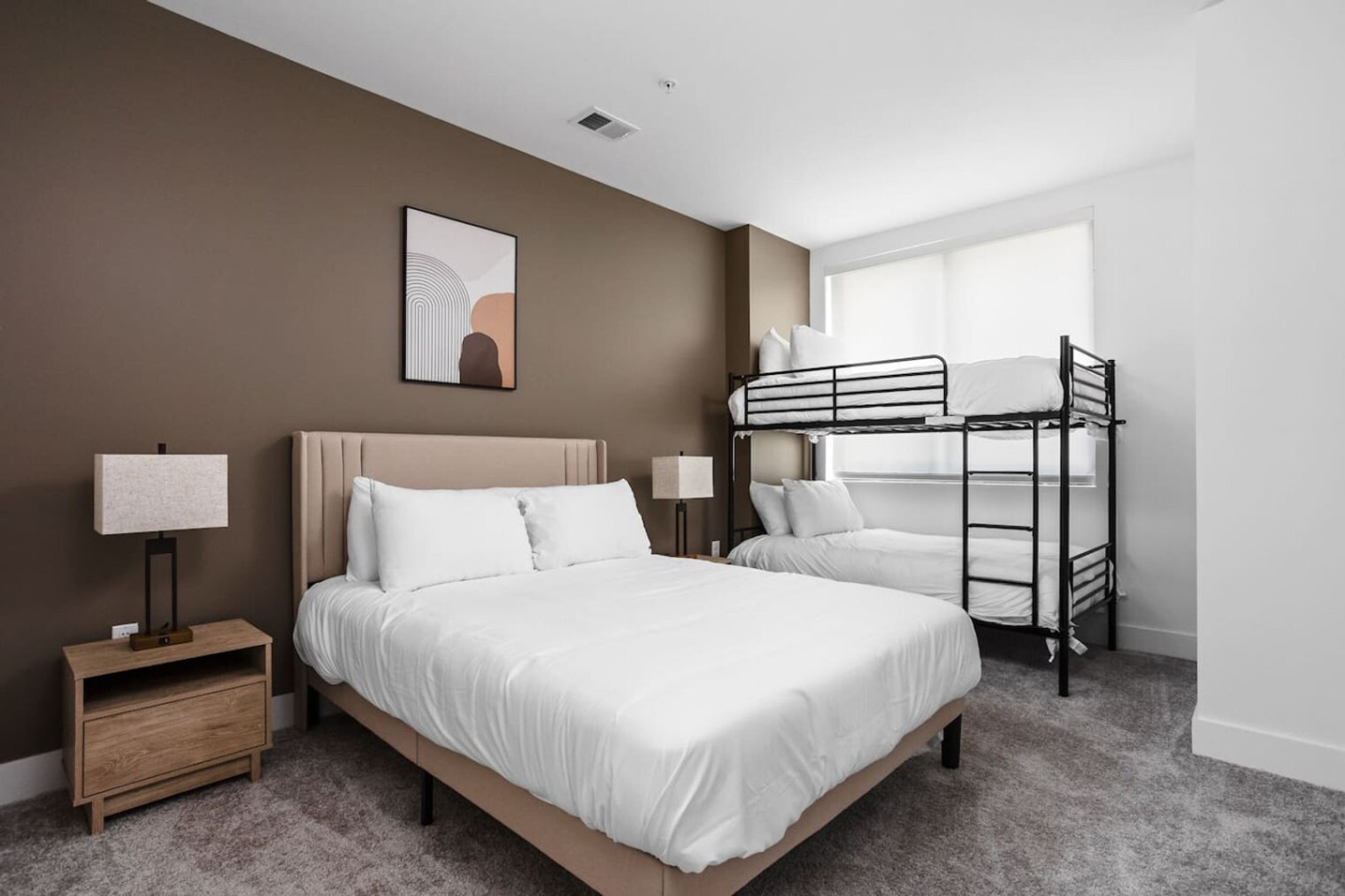 Building Photo - 421 N Pennsylvania St