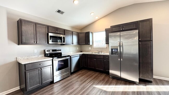 Building Photo - 2492 Feathersound Wy