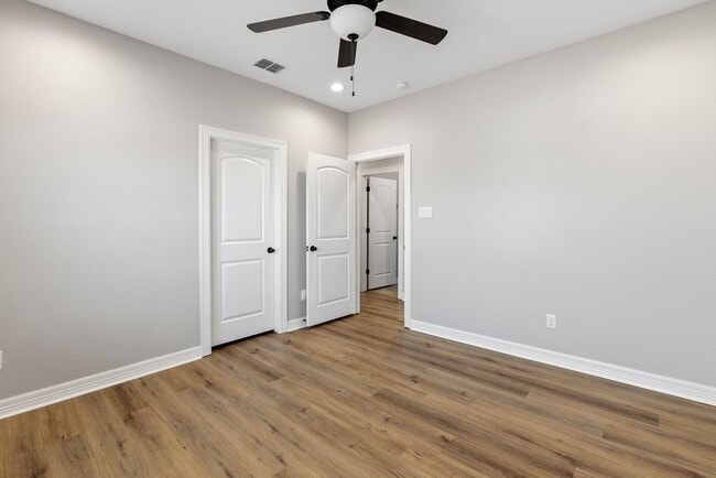 Building Photo - 7309 Longitude Ct