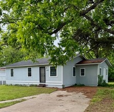 Building Photo - 4417 W 13th Ave