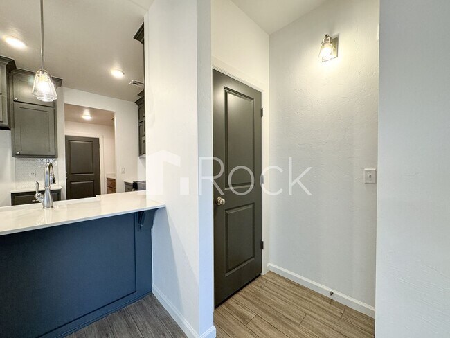 Building Photo - 1113 Magnolia Dr