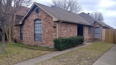 Building Photo - Interested in this home? You clearly have exceptional taste!