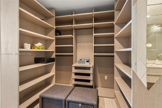 Building Photo - 18975 Collins Ave