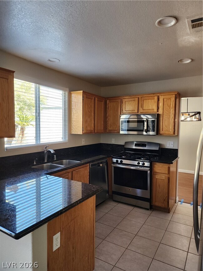 Building Photo - 9352 Villa Tuscany Ave