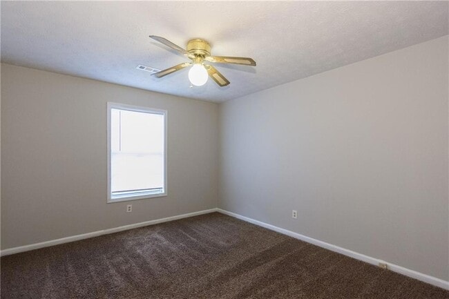Building Photo - 141 Brownsmill Dr