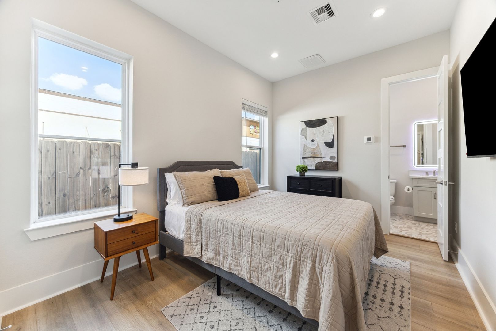 Building Photo - 1620 Ojeman Rd