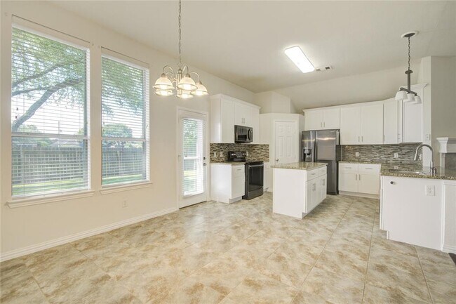 Building Photo - 229 River Basin Ln