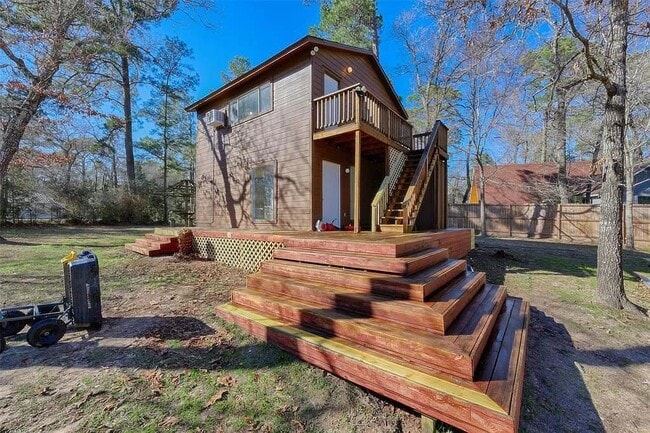 Building Photo - 6076 Sinclair Dr
