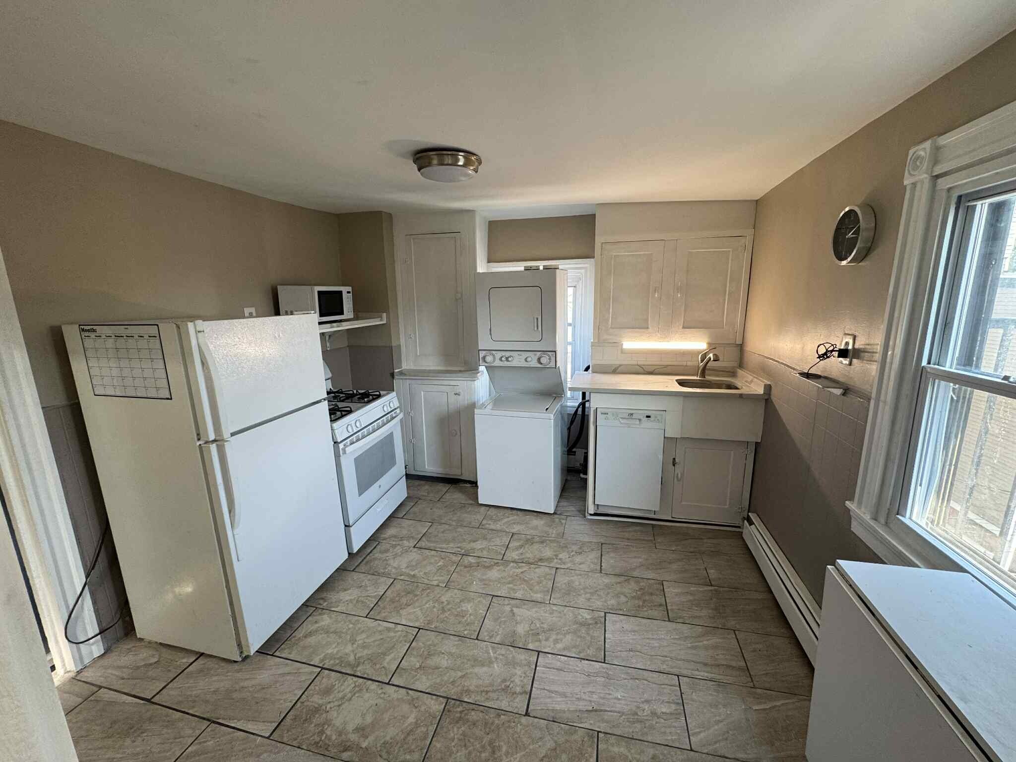 Building Photo - 4 Barrett Ave