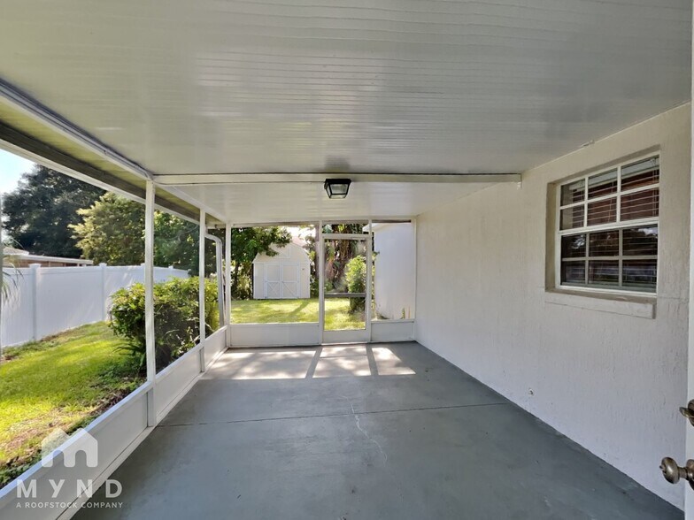 Building Photo - 3240 Grand Pines Dr