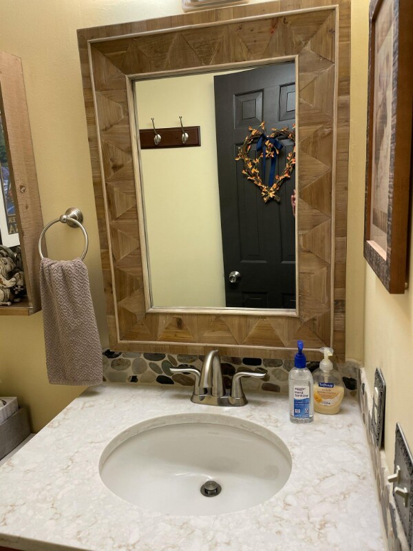 Building Photo - 2180 Yellowtail Rd