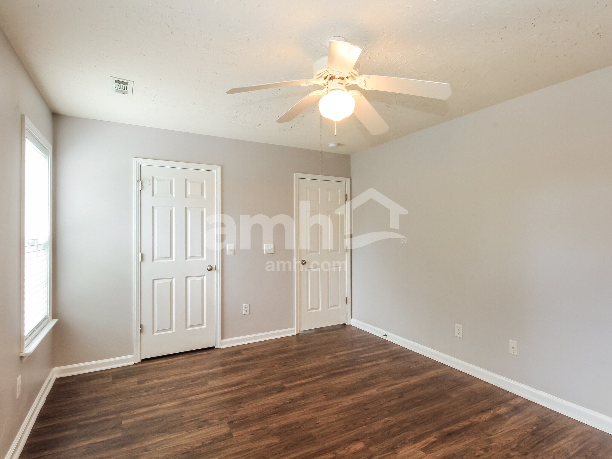 Building Photo - 135 Belvedere Dr