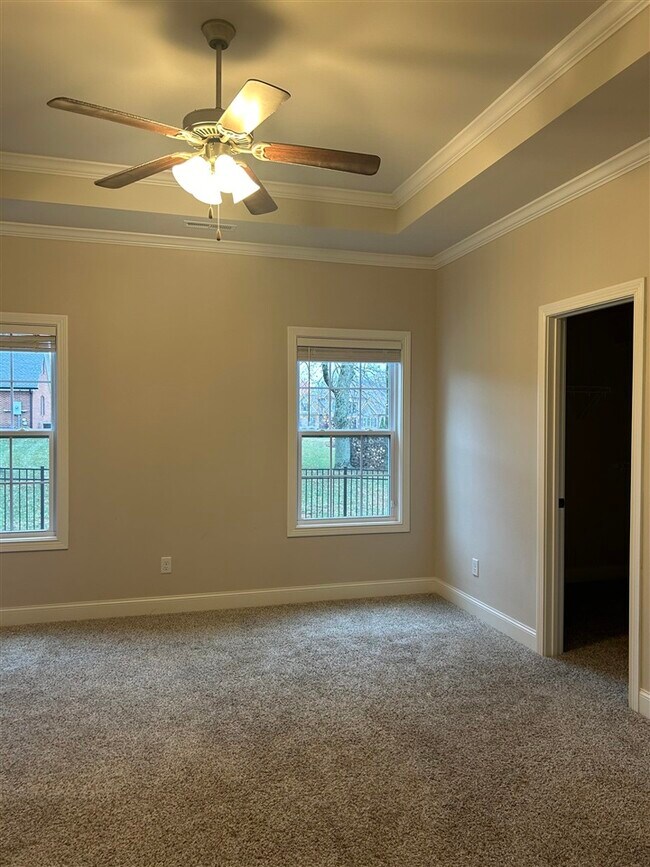 Building Photo - 483 Vly Pt Ct