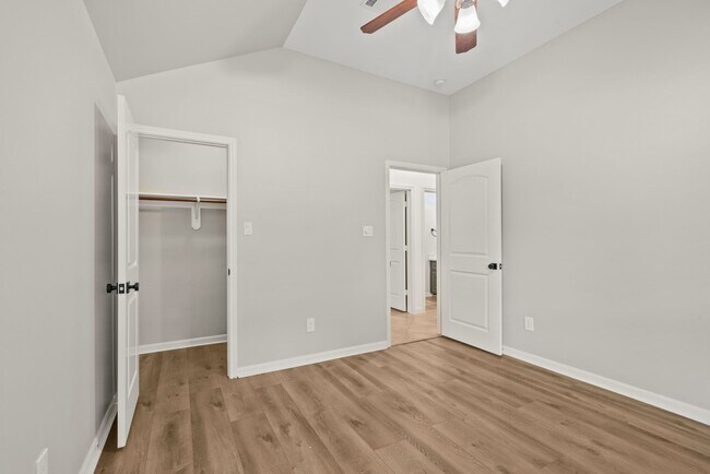 Building Photo - 28410 Stonestead Dr
