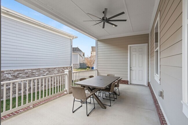 Building Photo - 1036 Clifton St