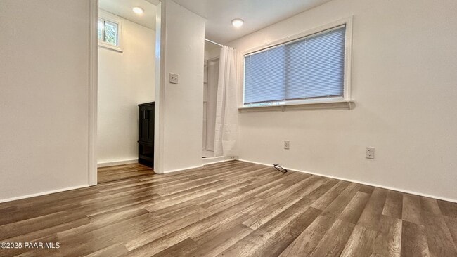 Building Photo - 202 Cactus Dr