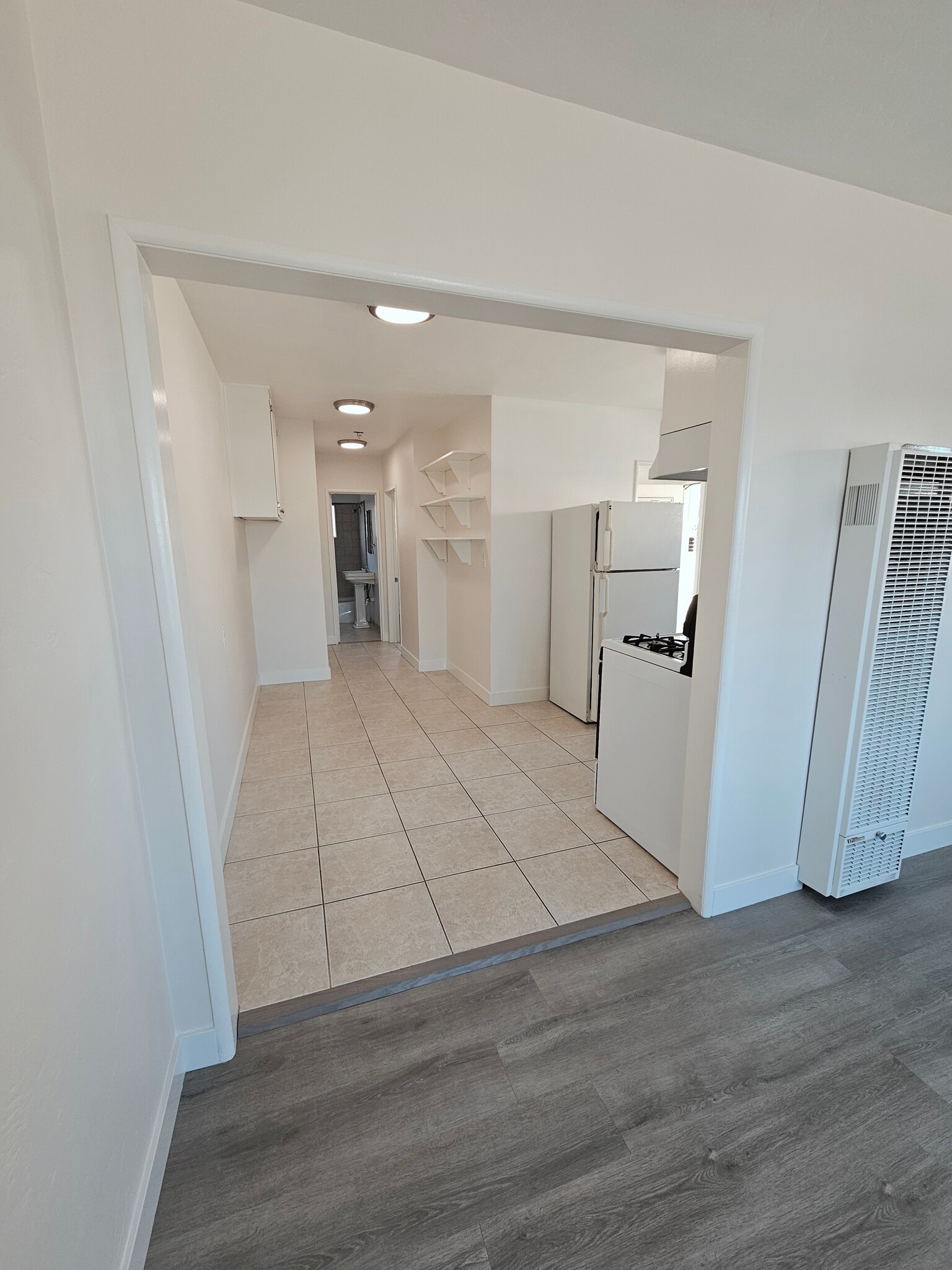 Building Photo - 25515 Senator Ave