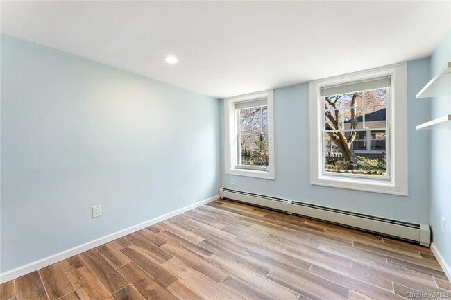 Building Photo - 92 Pocantico St