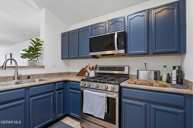 Building Photo - 11853 Auburn Sands Dr