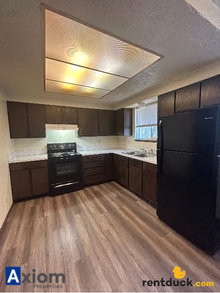 Building Photo - 674 W Cedar-2