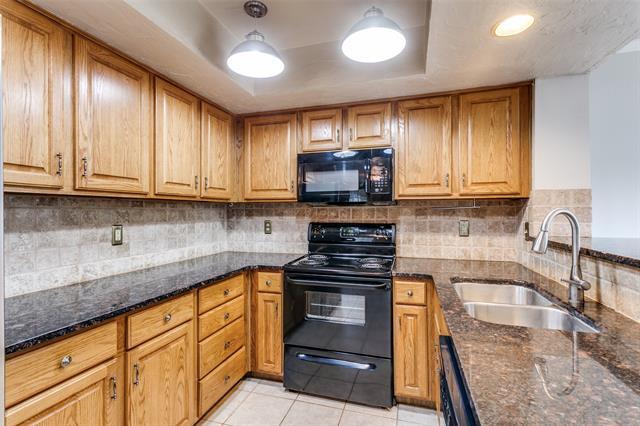 Building Photo - 9416 Penny Ln