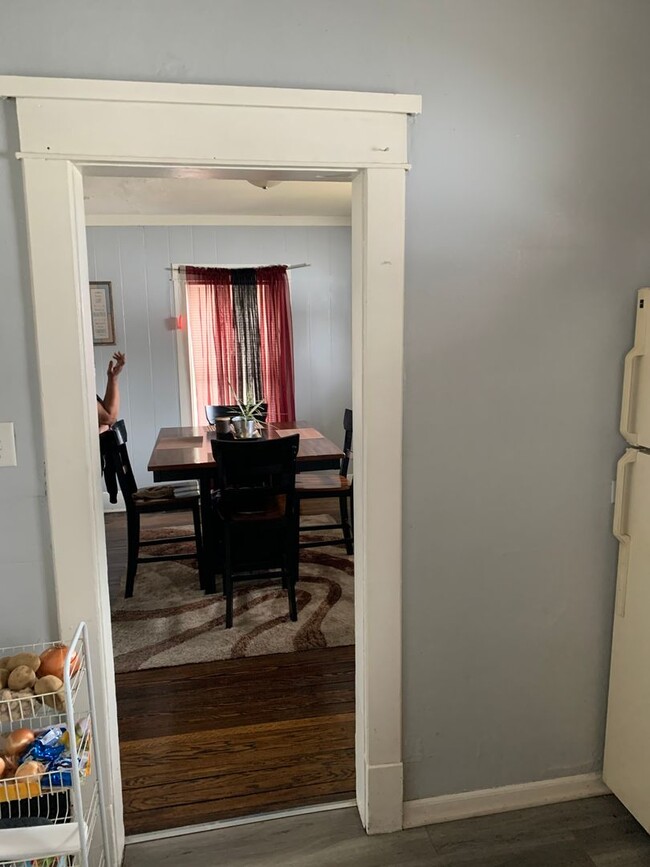 Building Photo - 2 (optional 3) bedroom house  down the str...