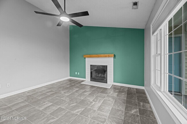 Building Photo - 5725 County Line Rd