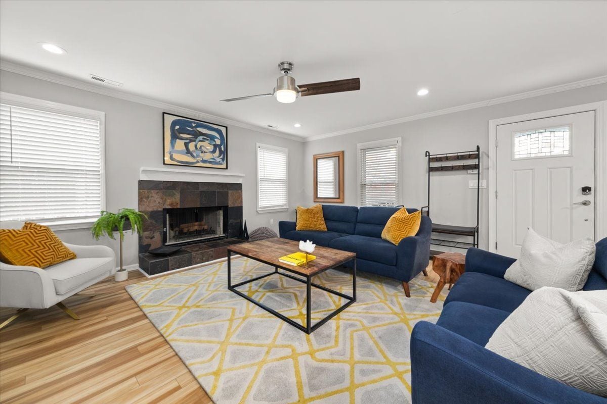 Building Photo - 65 Howell St SE