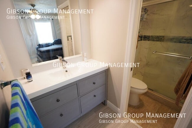 Building Photo - 3000 E SUNRISE LAKES Dr