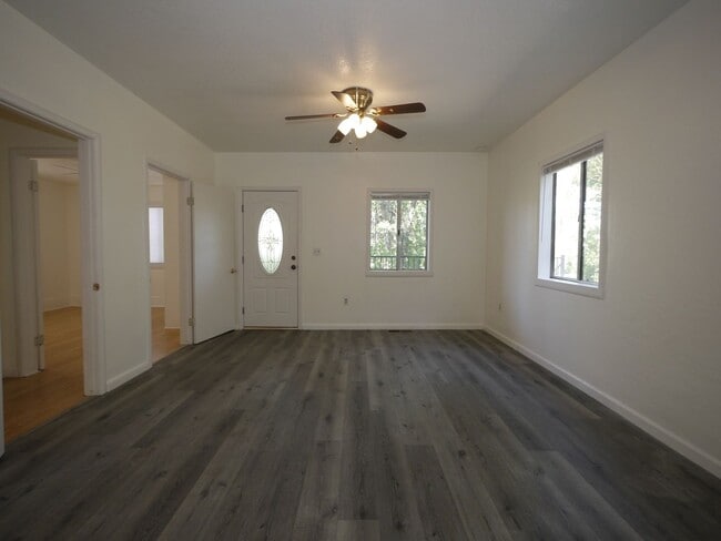 Building Photo - Remodeled 115 year old home in quite area of Ione.