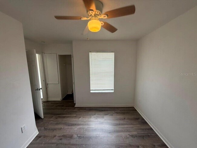 Building Photo - 833 Caribbean Dr