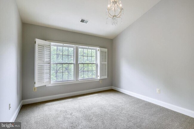 Building Photo - 10555 Tuckerman Heights Cir