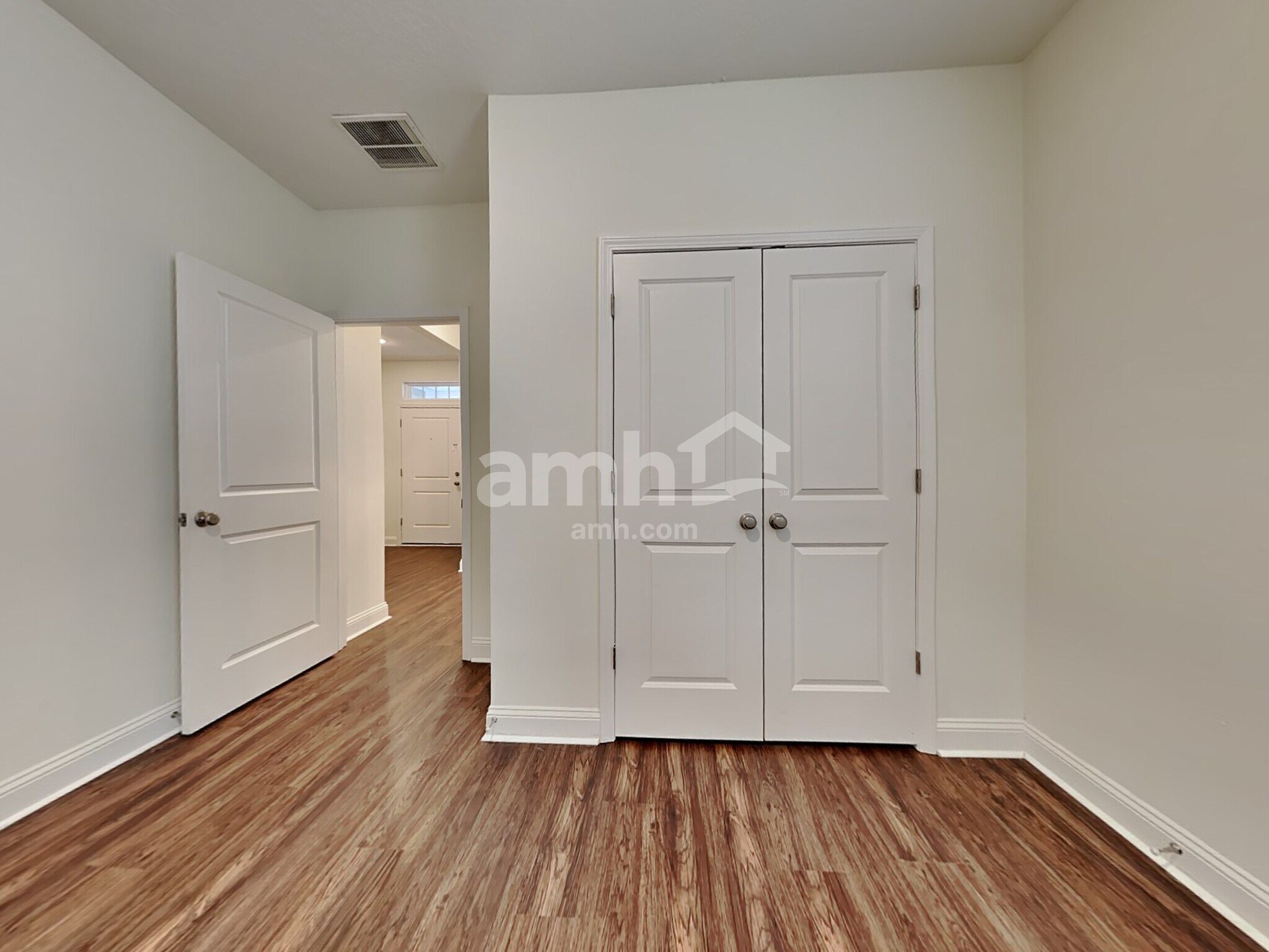 Building Photo - 106 Olivewood Pl