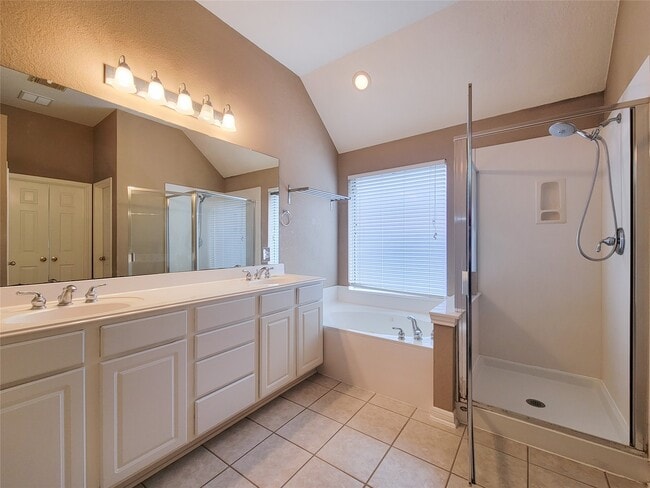 Building Photo - 2622 Katie Harbor Dr