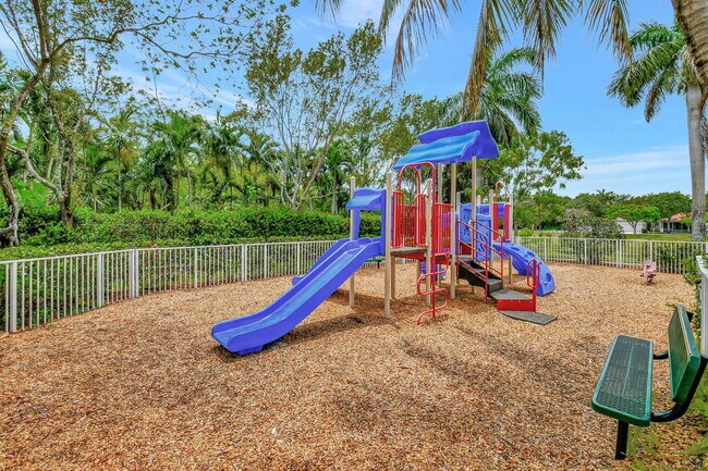 Building Photo - 1418 W Wickham Cir