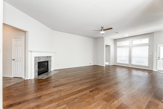 Building Photo - 18811 Calla Spring Dr